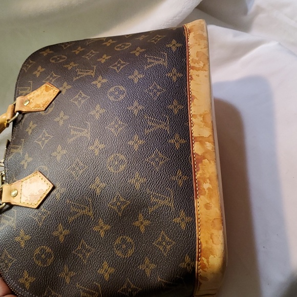 Louis Vuitton Handbag- - Picture 5 of 16